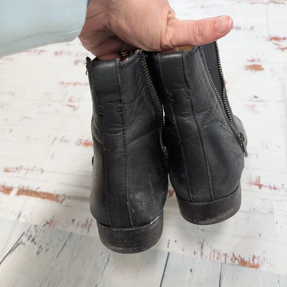 Frye Carly Leather Zip Chelsea ankle booties - Picture 6 of 8